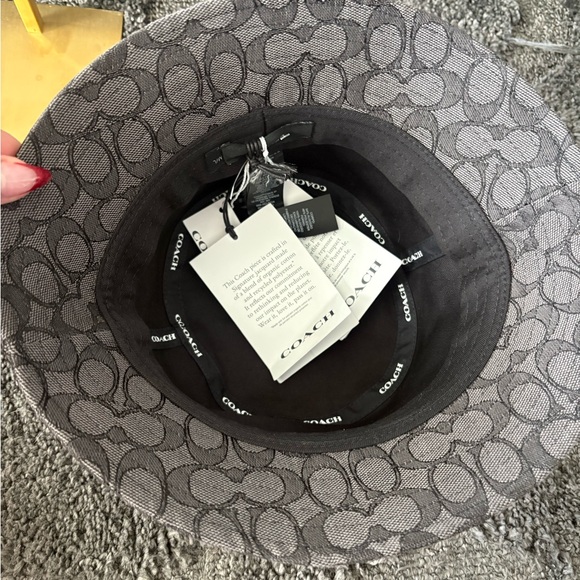 Coach Black Signature Bucket Hat - NWT - Picture 10 of 10